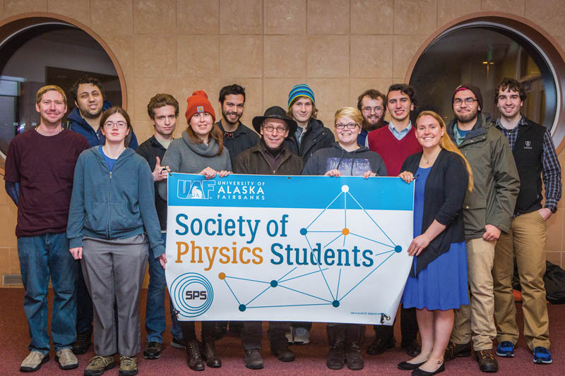 The University of Alaska Fairbanks SPS chapter poses with renowned physicist Lawrence Krauss. Photos Courtesy of JR Ancheta, University of Alaska, Fairbanks