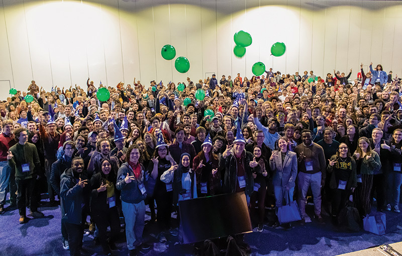 Thumbs up for physics! A closing photo from the 2019 Physics Congress. Photo courtesy of SPS National.