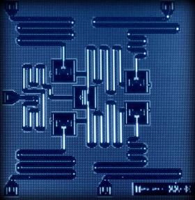 Layout of IBM's five superconducting quantum bit device. Image courtesy of IBM Research.